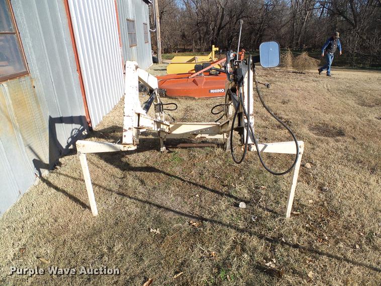 image for item DF2835 Yanmar YM226D tractor