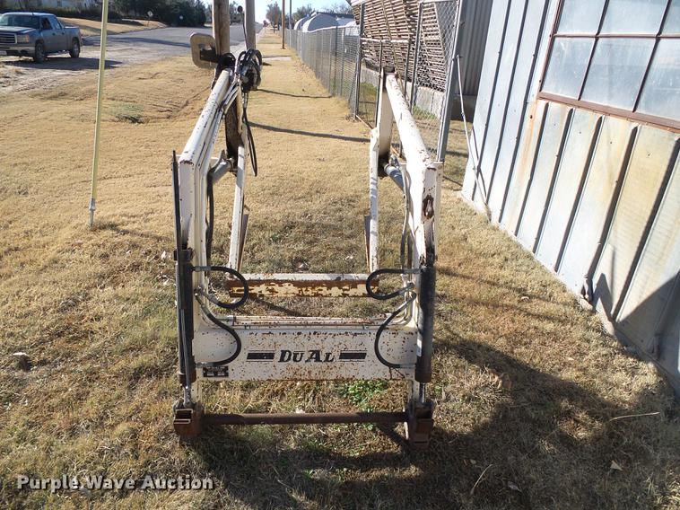 image for item DF2835 Yanmar YM226D tractor