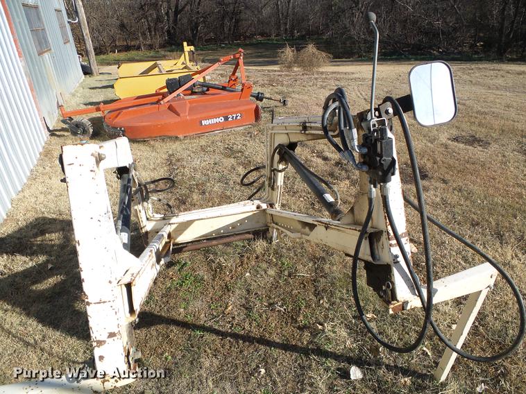 image for item DF2835 Yanmar YM226D tractor