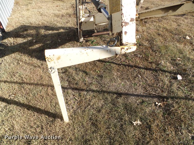 image for item DF2835 Yanmar YM226D tractor