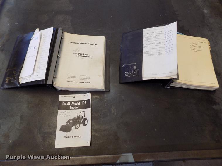 image for item DF2835 Yanmar YM226D tractor