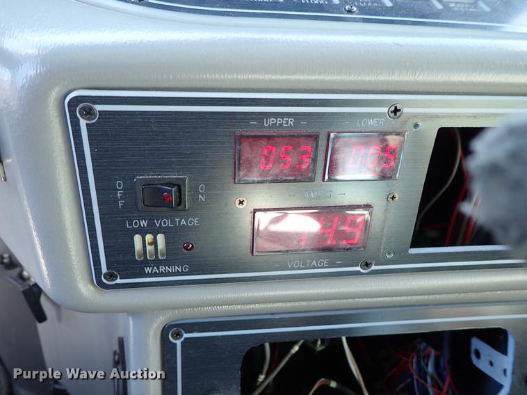 image for item DF8706 2007 Ford E450 ambulance