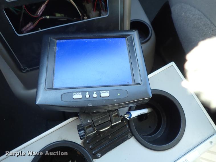 image for item DF8706 2007 Ford E450 ambulance