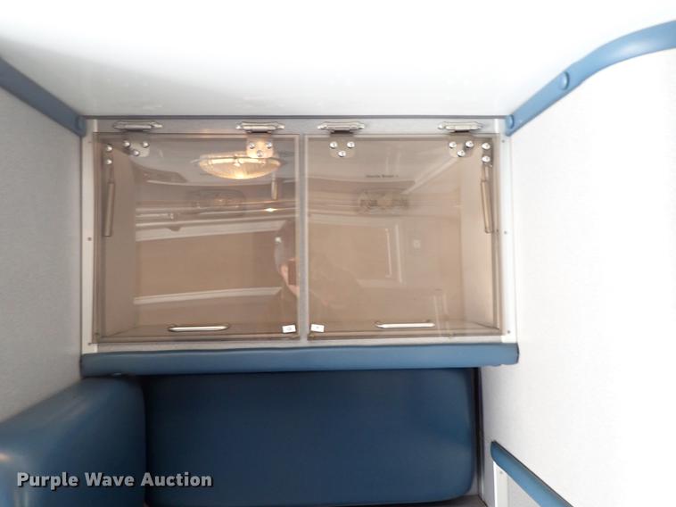 image for item DF8706 2007 Ford E450 ambulance