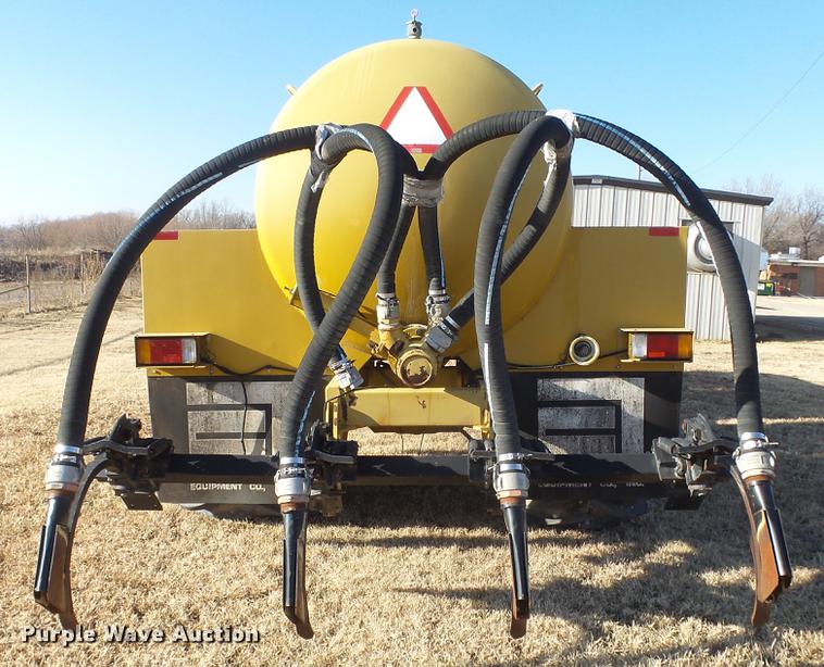 image for item DG2835 2004 Ag Gator waste applicator