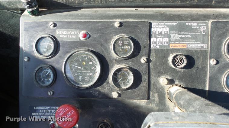 image for item DG2835 2004 Ag Gator waste applicator