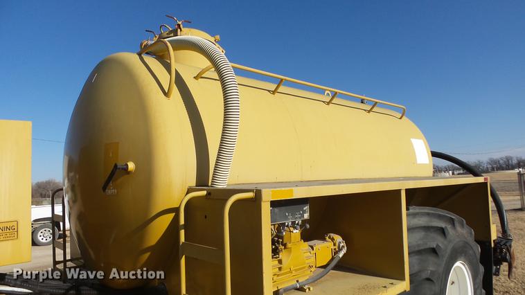 image for item DG2835 2004 Ag Gator waste applicator