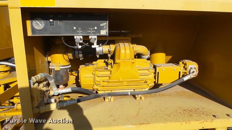 image for item DG2835 2004 Ag Gator waste applicator