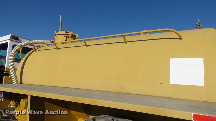 image for item DG2835 2004 Ag Gator waste applicator