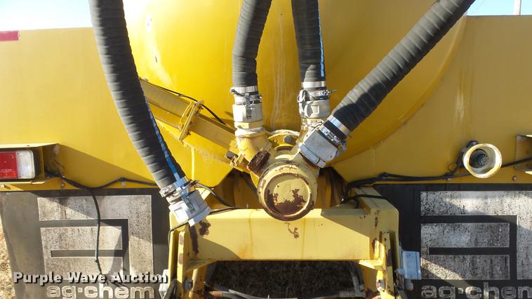 image for item DG2835 2004 Ag Gator waste applicator