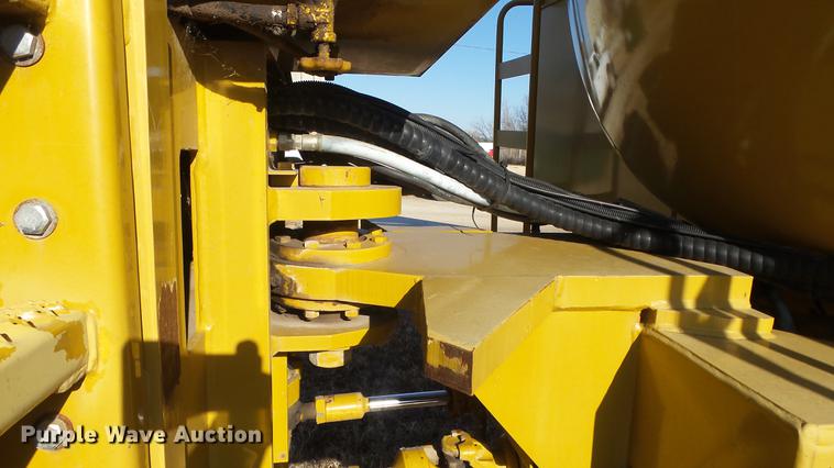 image for item DG2835 2004 Ag Gator waste applicator