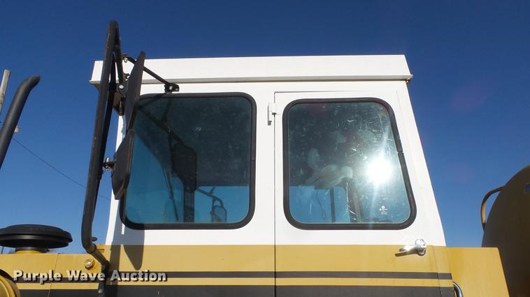 image for item DG2835 2004 Ag Gator waste applicator