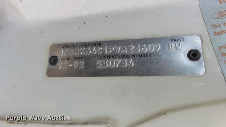 image for item DG2836 1993 Ford F600 dump truck