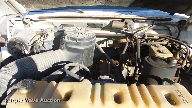 image for item DG2836 1993 Ford F600 dump truck