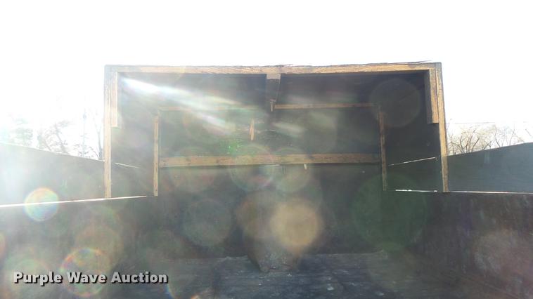 image for item DG2836 1993 Ford F600 dump truck