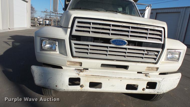image for item DG2836 1993 Ford F600 dump truck