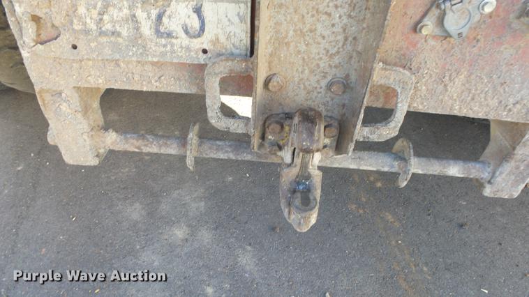 image for item DG2836 1993 Ford F600 dump truck