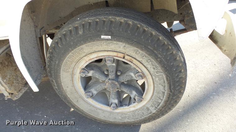 image for item DG2836 1993 Ford F600 dump truck