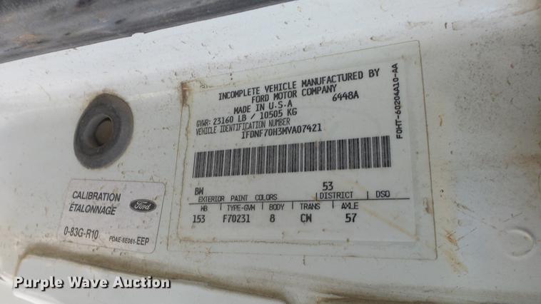 image for item DG2837 1991 Ford F700 dump truck