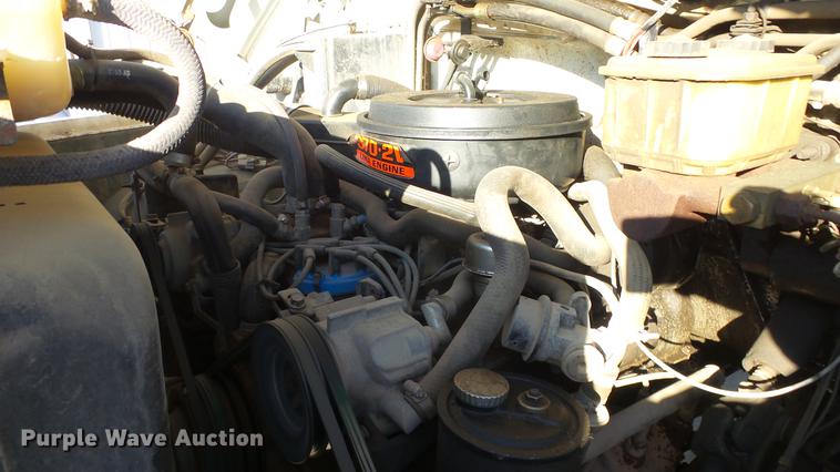 image for item DG2837 1991 Ford F700 dump truck