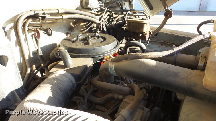 image for item DG2837 1991 Ford F700 dump truck