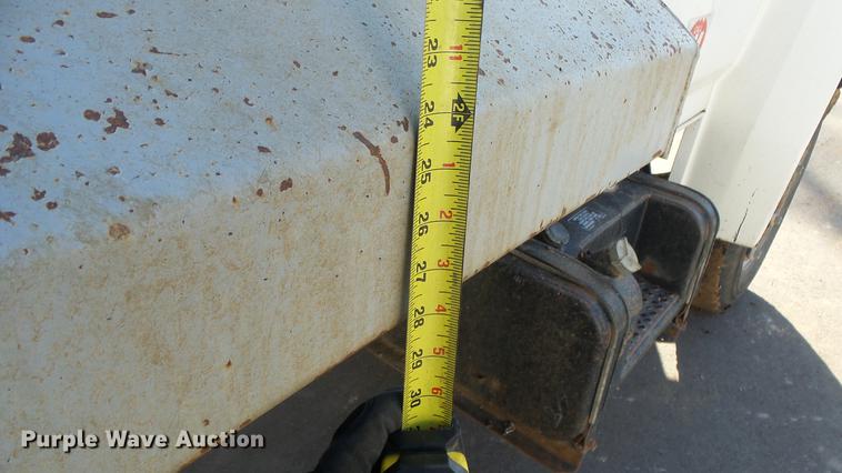 image for item DG2837 1991 Ford F700 dump truck