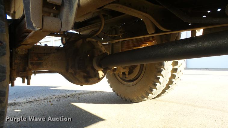 image for item DG2837 1991 Ford F700 dump truck