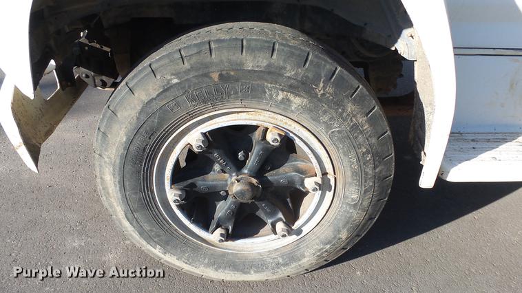 image for item DG2837 1991 Ford F700 dump truck