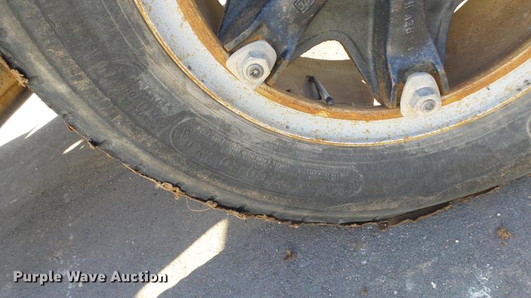 image for item DG2837 1991 Ford F700 dump truck