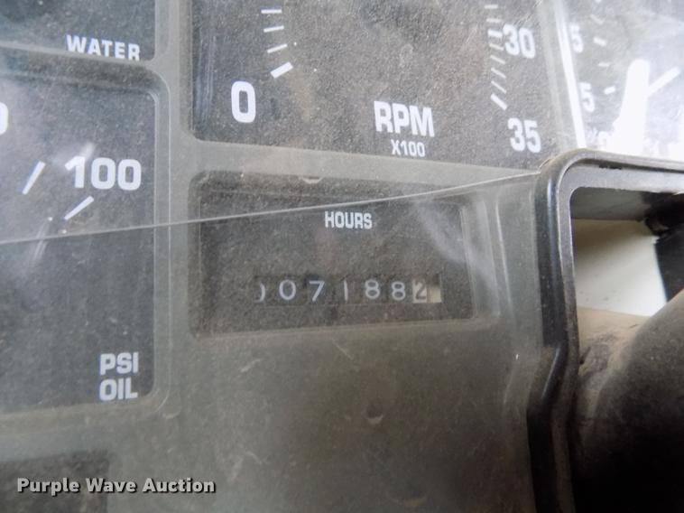 image for item DY9208 2004 International 3800 school bus