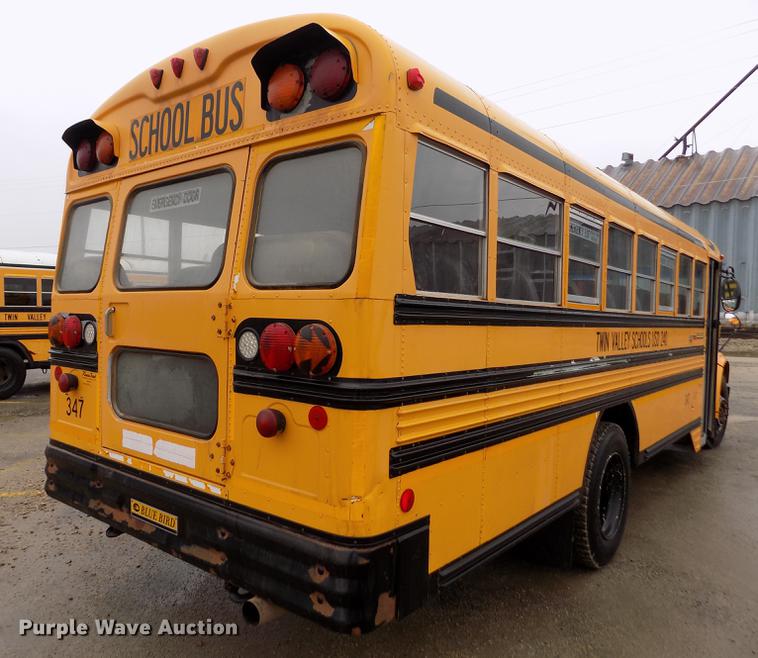 image for item DY9208 2004 International 3800 school bus