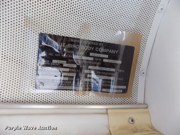 image for item DY9208 2004 International 3800 school bus