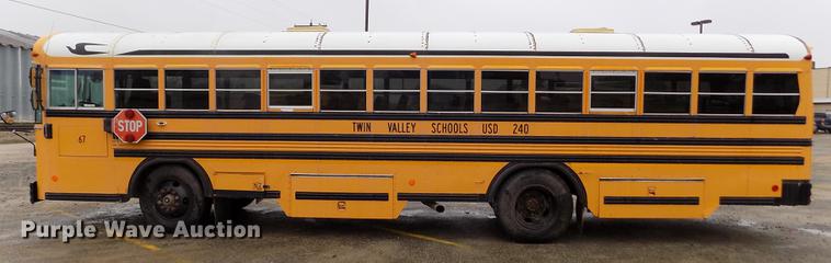 image for item DY9209 2000 Blue Bird TC2000 school bus