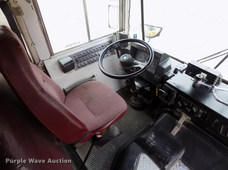 image for item DY9209 2000 Blue Bird TC2000 school bus