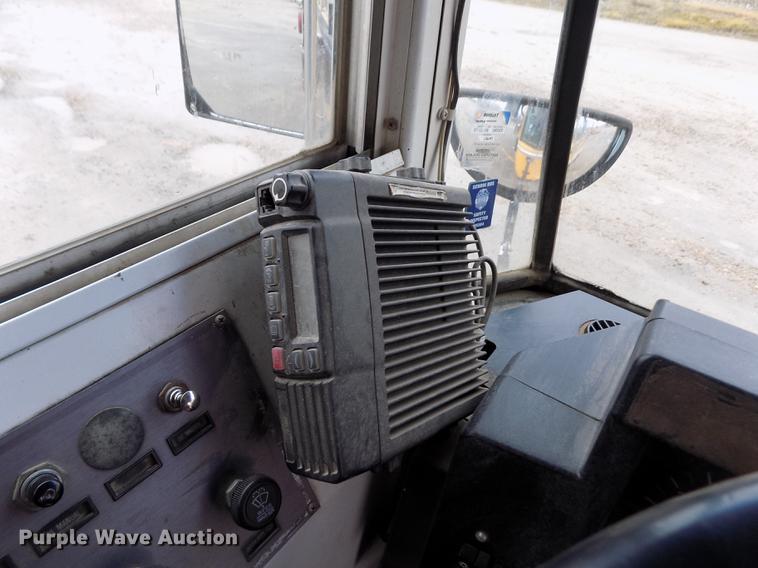 image for item DY9209 2000 Blue Bird TC2000 school bus