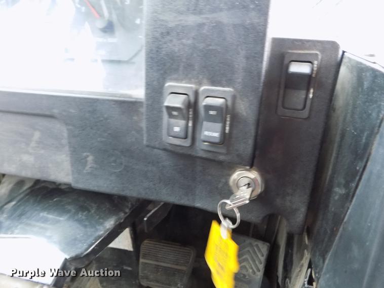 image for item DY9209 2000 Blue Bird TC2000 school bus