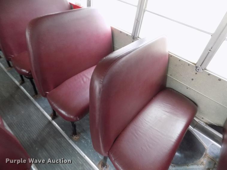 image for item DY9209 2000 Blue Bird TC2000 school bus