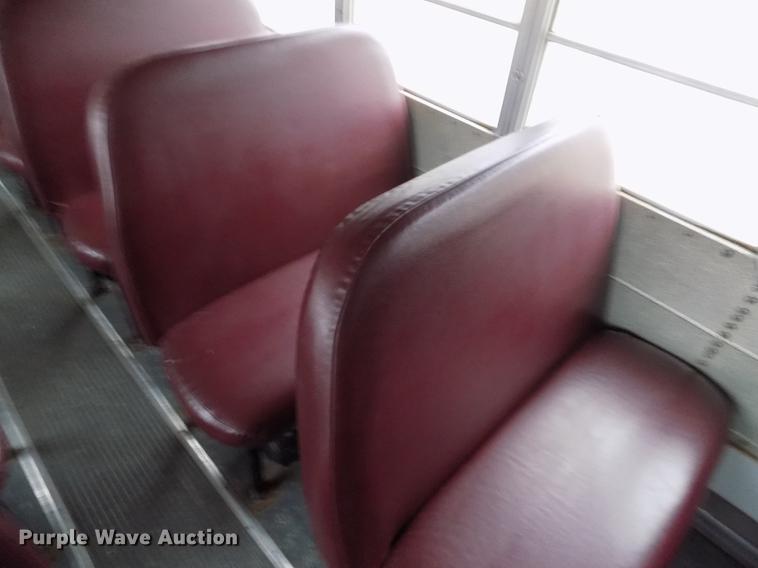 image for item DY9209 2000 Blue Bird TC2000 school bus