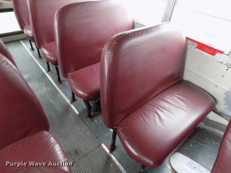 image for item DY9209 2000 Blue Bird TC2000 school bus