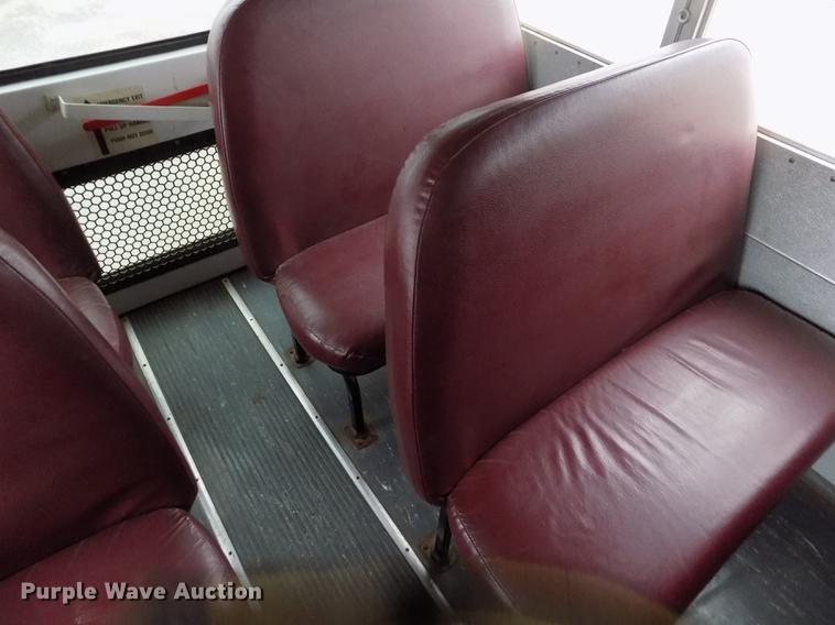 image for item DY9209 2000 Blue Bird TC2000 school bus