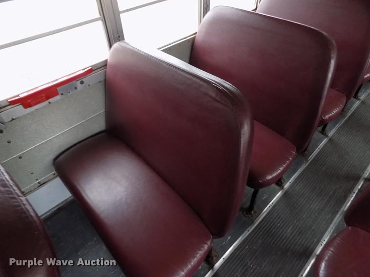 image for item DY9209 2000 Blue Bird TC2000 school bus