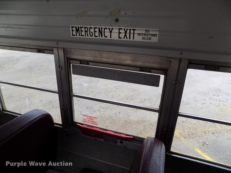 image for item DY9209 2000 Blue Bird TC2000 school bus