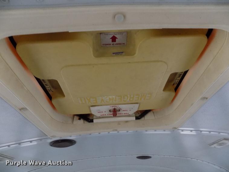 image for item DY9209 2000 Blue Bird TC2000 school bus