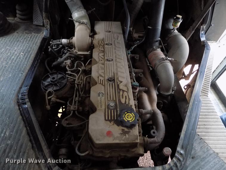 image for item DY9209 2000 Blue Bird TC2000 school bus