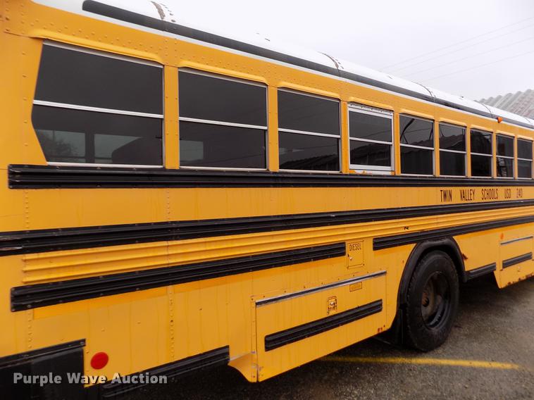 image for item DY9209 2000 Blue Bird TC2000 school bus