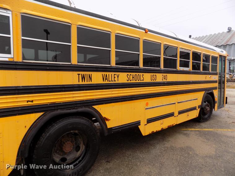 image for item DY9209 2000 Blue Bird TC2000 school bus