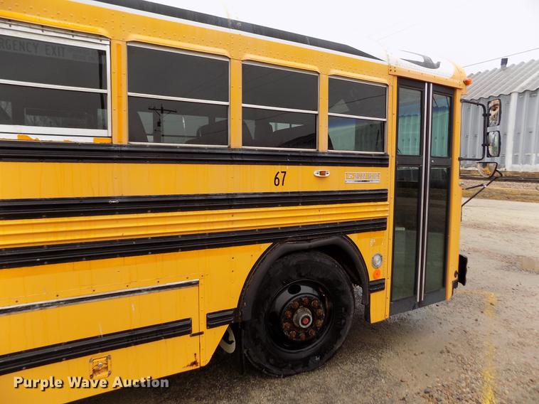 image for item DY9209 2000 Blue Bird TC2000 school bus