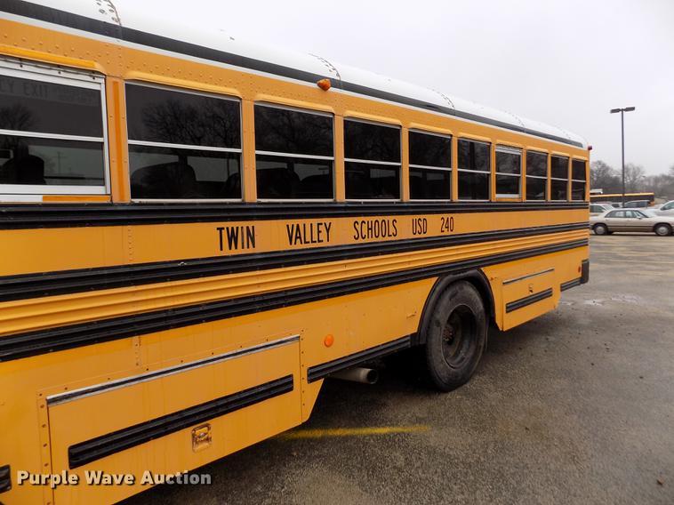 image for item DY9209 2000 Blue Bird TC2000 school bus