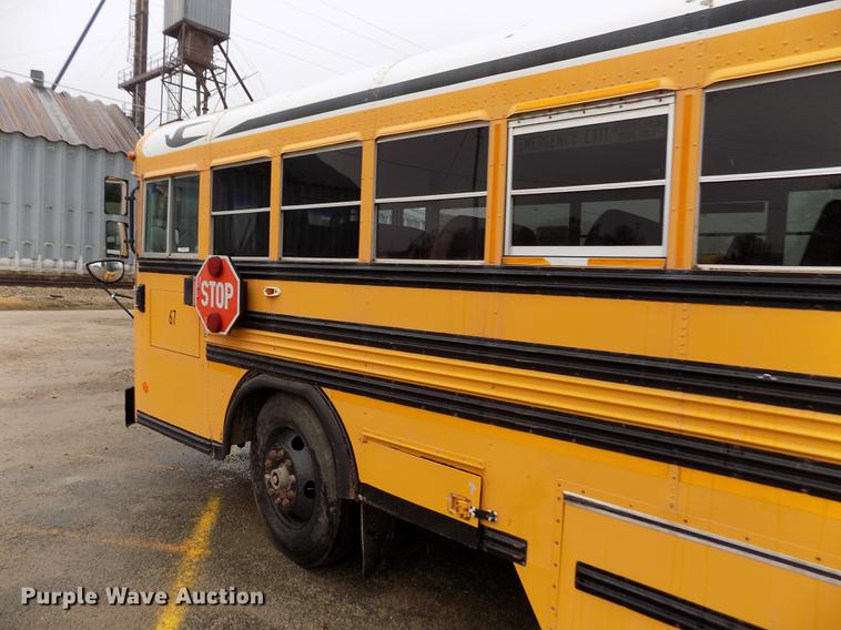 image for item DY9209 2000 Blue Bird TC2000 school bus