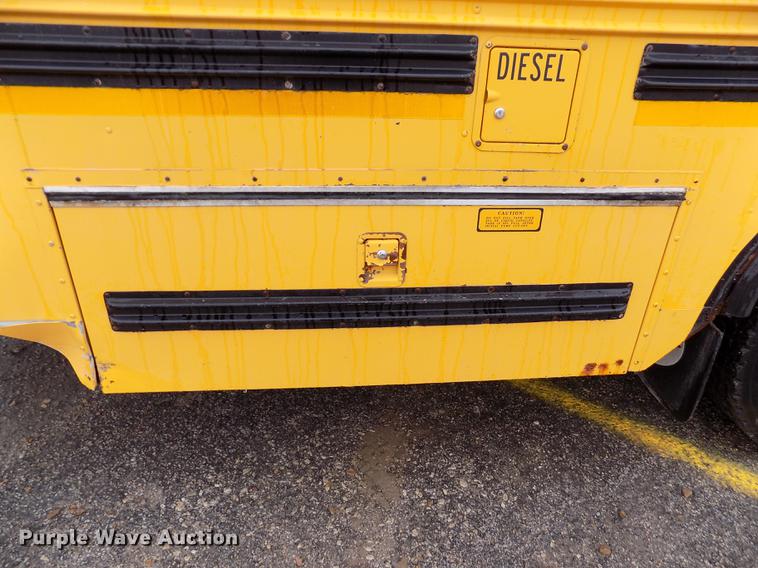 image for item DY9209 2000 Blue Bird TC2000 school bus